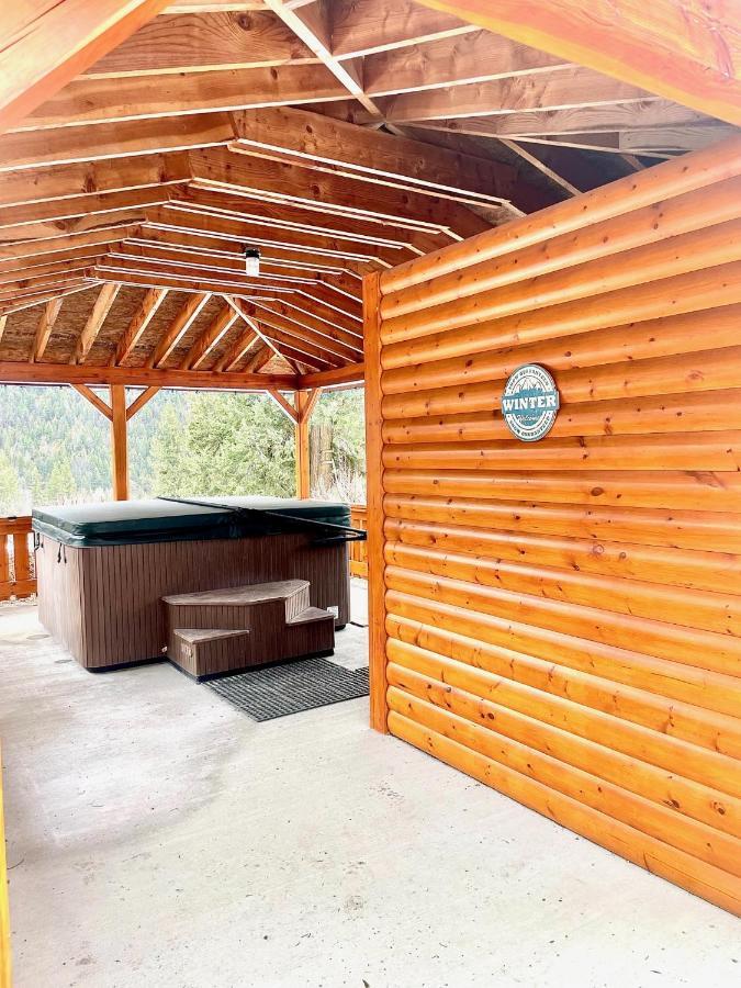 Camels Hump Guest Ranch Lumby Exteriér fotografie
