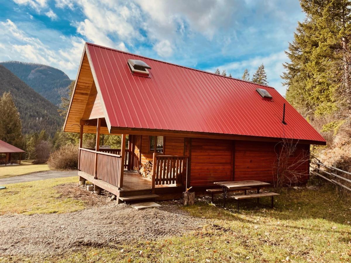 Camels Hump Guest Ranch Lumby Exteriér fotografie