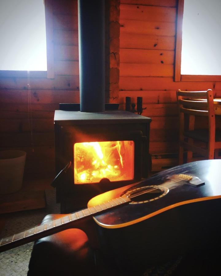 Camels Hump Guest Ranch Lumby Exteriér fotografie